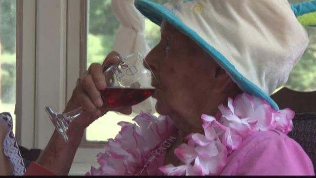 Maine Woman Celebrates 100th Birthday Says Wine Is Secret To Longevity